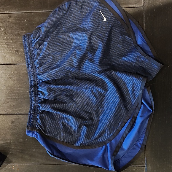 5 pair Nike Dri fit shirts size Small - Picture 8 of 16